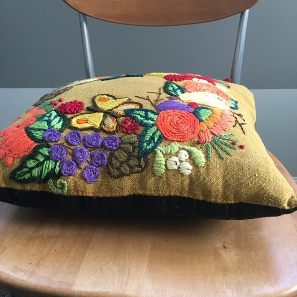 Vintage Finished Crewel Embroidery Repurposed Floral Rectangular Accent Pillow - Picture 8 of 16